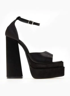 Πέδιλα με φιάπα υφασμάτινα Tfp - Μαύρο -Κατάστημα TheFashionProject pedila platform saten tfp me mpareta 104443 5mki