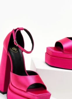 Πέδιλα με φιάπα υφασμάτινα Tfp - Φούξια -Κατάστημα TheFashionProject pedila platform saten tfp me mpareta 104444 sy9m