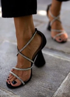 The Fashion Project Πέδιλα με στρας - Μαύρο -Κατάστημα TheFashionProject pedila saten me takouni kampana 107222 fkx5