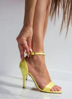 Πέδιλα με μπαρέτα υφασμάτινα Tfp - Κίτρινο -Κατάστημα TheFashionProject pedila saten tfp me mpareta 100448 xpok