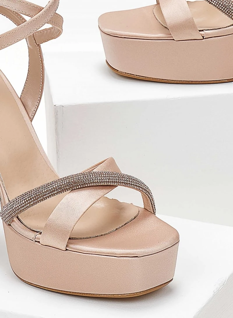 Πέδιλα σατέν TFP με χιαστί μπαρέτα - Nude 5 Πέδιλα σατέν TFP με χιαστί μπαρέτα - Nude - Image 3