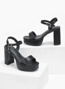 Xti Footwear Πέδιλα με φιάπα σε καρέ γραμμή Xti 140844 - Μαύρο -Κατάστημα TheFashionProject pedila se kare grammi me mpareta xti 140844 110286 lzkf