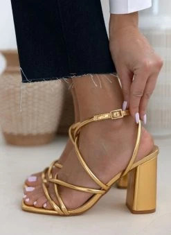 The Fashion Project Πέδιλα σε μεταλλικά χρώματα - Χρυσό -Κατάστημα TheFashionProject pedila se metallika xrwmata 110595 5voy