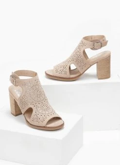 Xti Footwear Πέδιλα με μπαρέτα Suede και διατρητο σχέδιο Xti 141098 - Τάουπε -Κατάστημα TheFashionProject pedila suede me diatrito sxedio xti 141098 110372 eu4b