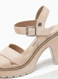 Πέδιλα με μπαρέτα Crossover Refresh 170695 - Μπεζ -Κατάστημα TheFashionProject pedila suede me ekswteriki rafi refresh 170695 110322 j92c