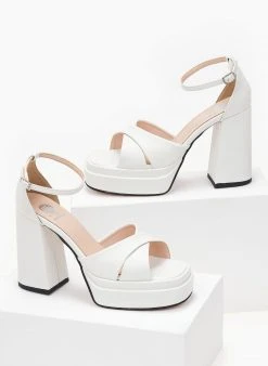 Πέδιλα με φιάπα Crossover Tfp - Λευκό -Κατάστημα TheFashionProject pedila tfp me xiasti fases 103929 sjnd