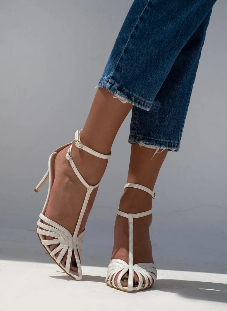 Πέδιλα με μπαρέτα ρετρό Tfp - Λευκό 3 Πέδιλα με μπαρέτα ρετρό Tfp - Λευκό