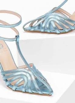 Πέδιλα με μπαρέτα σε μεταλλικά με ανοίγματα Tfp - Γαλάζιο -Κατάστημα TheFashionProject pedila tfp retro metallika me anoigmata 103862 ykri