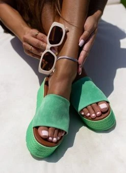 Flatforms καστόρινα με φάσα Estil - Πράσινο -Κατάστημα TheFashionProject platformes estil kastorines me fardia fasa 105370 rc0x
