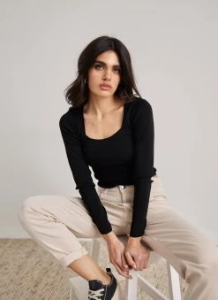 The Fashion Project Πλεκτή μπλούζα με καρέ λαιμόκοψη - Μαύρο -Κατάστημα TheFashionProject plekti mplouza me kare laimokopsi 110388 bxzo