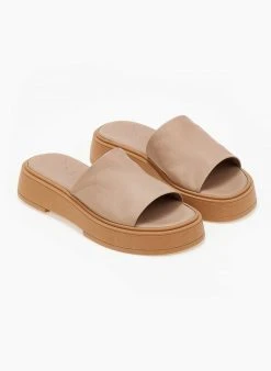 Flatforms δερμάτινα με φαρδιά φάσα Iris Sandals - Μπεζ -Κατάστημα TheFashionProject sandalia dermatina iris me fardia fasa 103847 4fbd