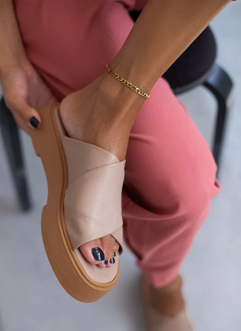 Flatforms δερμάτινα Crossover Iris Sandals - Μπεζ 6 Flatforms δερμάτινα Crossover Iris Sandals - Μπεζ - Image 4