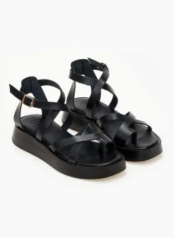 Σανδάλια δερμάτινα TFP με χιαστί δέσιμο - Μαύρο -Κατάστημα TheFashionProject sandalia dermatina tfp me xiasti desimo 102860 kv1i