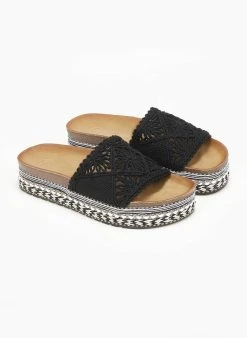 The Fashion Project Σανδάλια με Crochet φάσα και πέρλες - Μαύρο -Κατάστημα TheFashionProject sandalia me crochet fasa kai perles 111720 98ar