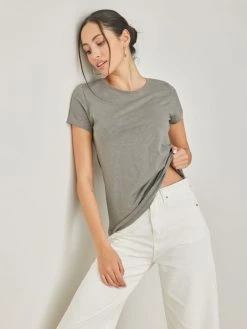 Noobass T-shirt βαμβακερό με στρογγυλή λαιμόκοψη - Λαδί -Κατάστημα TheFashionProject t shirt vamvakero me strogguli laimokopsi 100999 modk