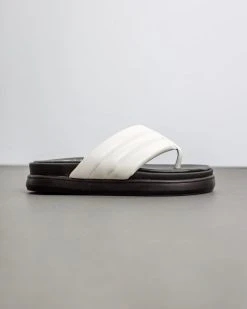 Flatforms καπιτονέ Tfp - Λευκό -Κατάστημα TheFashionProject tfp slides me kapitone sxedio 93571 h767