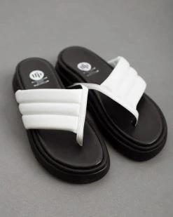 Flatforms καπιτονέ Tfp - Λευκό -Κατάστημα TheFashionProject tfp slides me kapitone sxedio 93571 rdzx