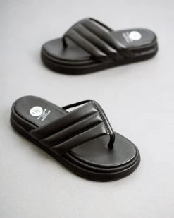 Flatforms καπιτονέ Tfp - Μαύρο -Κατάστημα TheFashionProject tfp slides me kapitone sxedio 93572 5doj