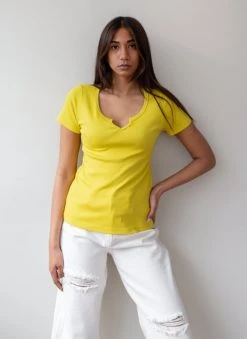 NAIBA Μπλούζα ριπ με V Cut άνοιγμα 601.219 - Μουσταρδί